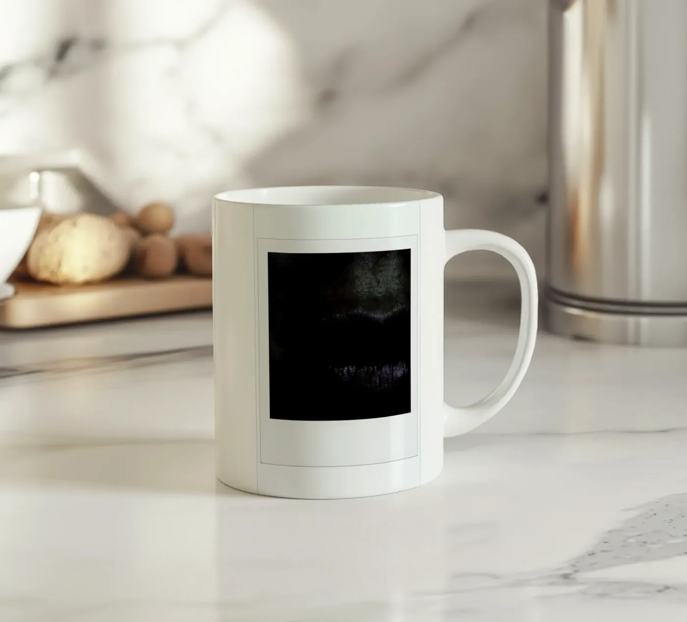 Lips dark ceramic mug by Lou Garoup