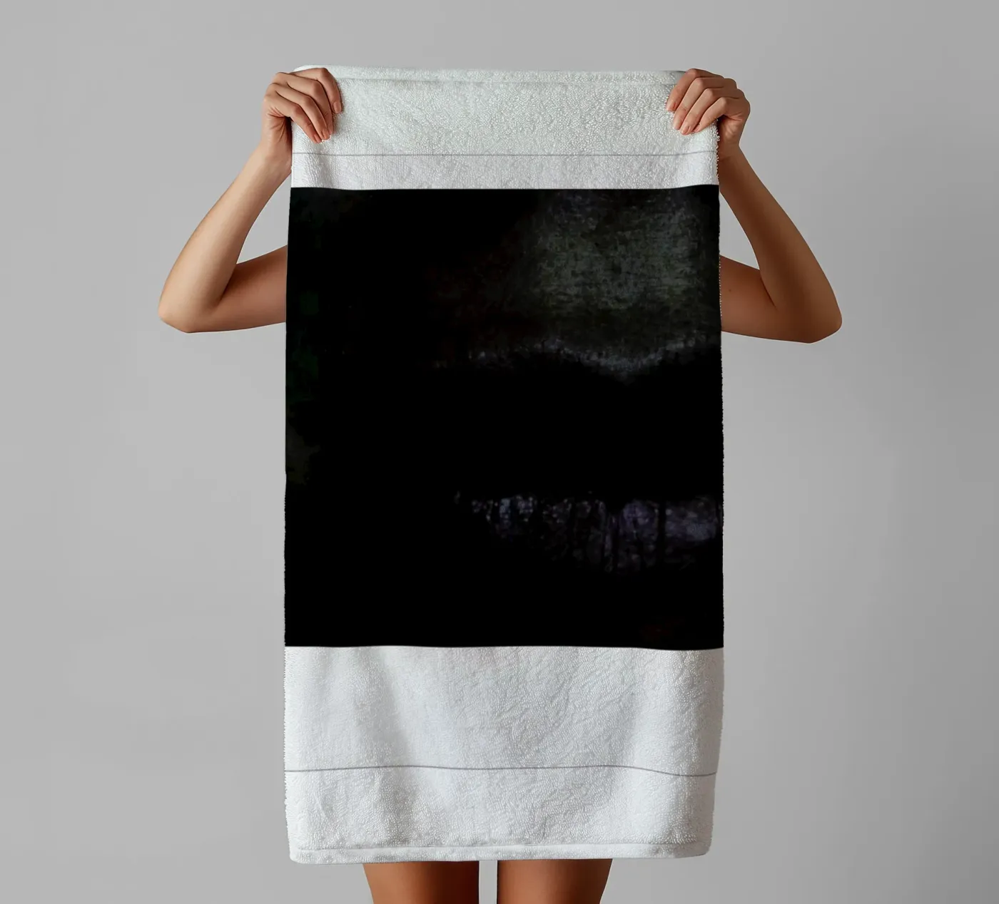 Lips dark badhanddoek van Lou Garoup