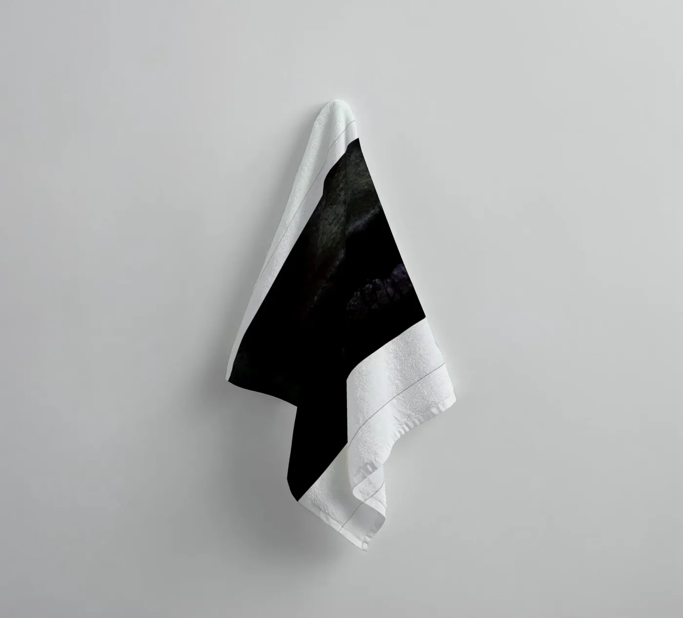 Lips dark badhanddoek van Lou Garoup