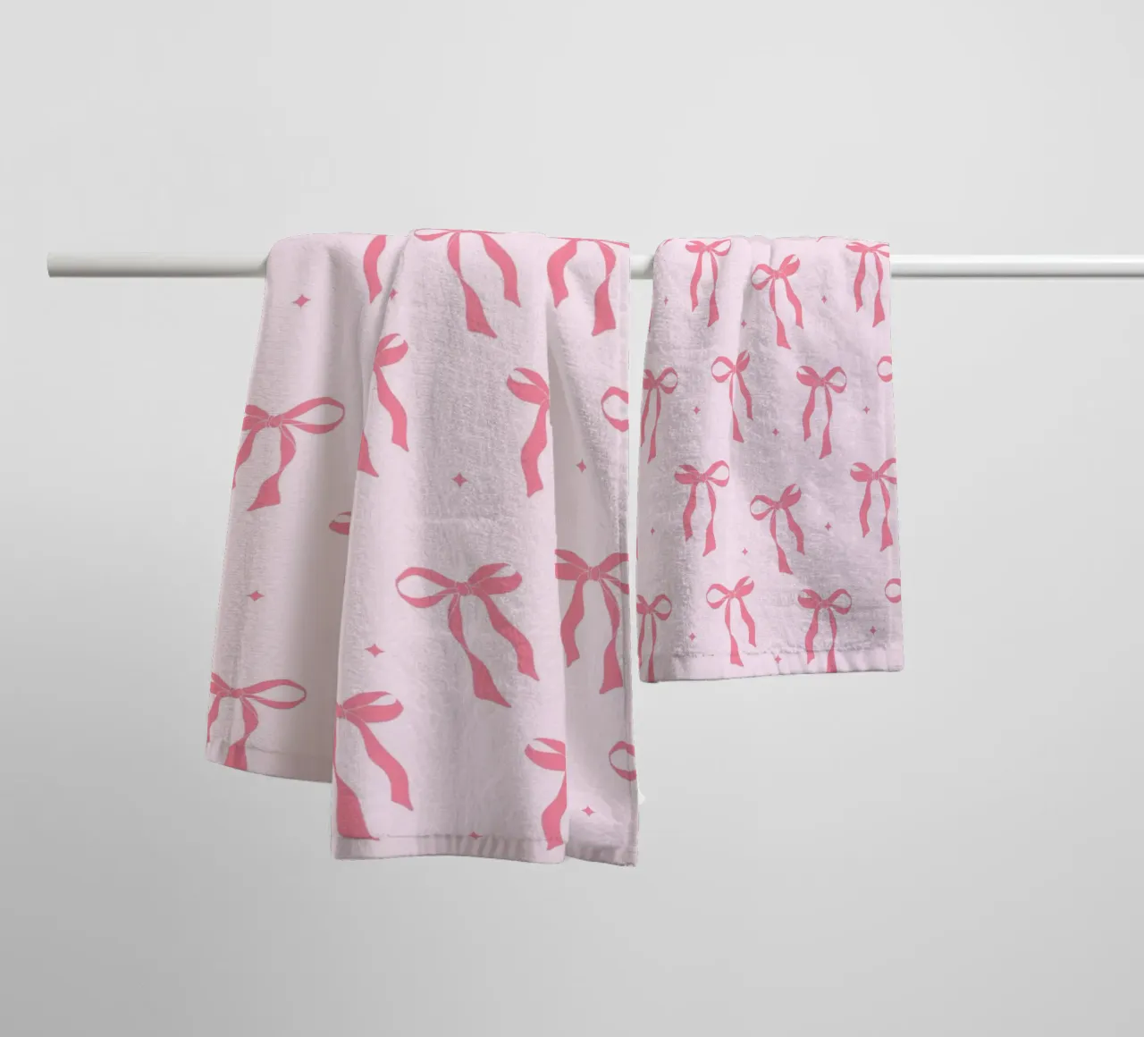 Coquette Bow Pattern, Pink Wall Art, Pink Bow Pattern asciugamano da bagno da Coquette Club
