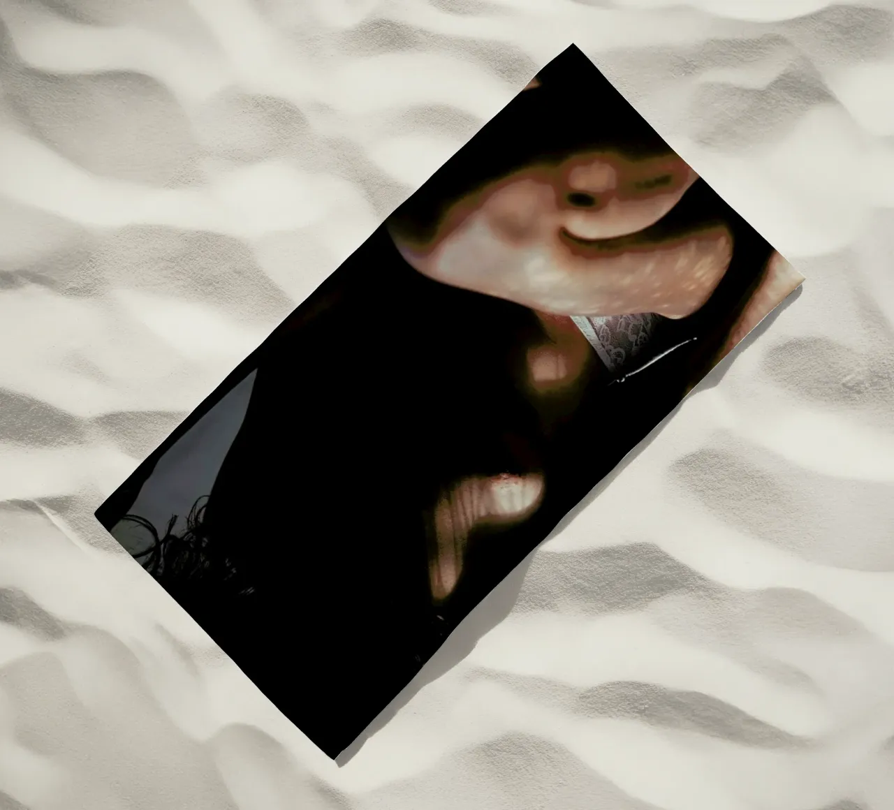 Sinopia Strandtuch von Matevž Kosterov