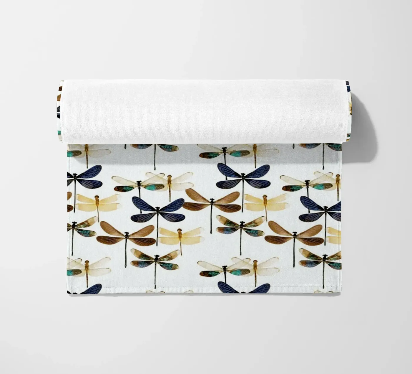 Dragonflies telo mare da Curious Collections by Marielle Leenders