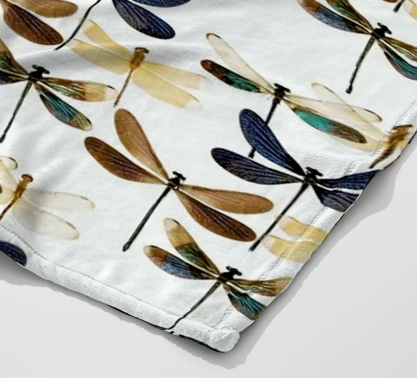 Dragonflies Fleecedecke von Curious Collections by Marielle Leenders