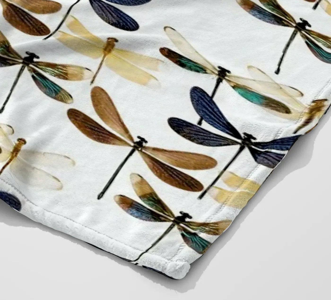 Dragonflies fleecedeken van Curious Collections by Marielle Leenders