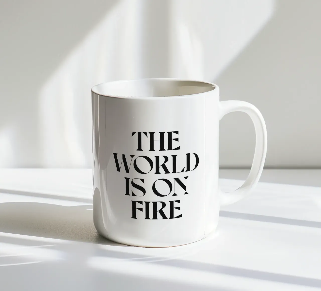 IL MONDO È IN FIAMME tazza in ceramica da n.4