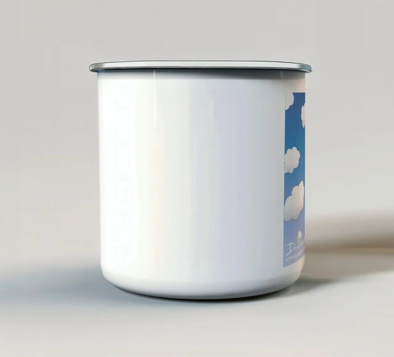 Drillhouse Charged Up tazza in smalto da Zhi Yun Zhang