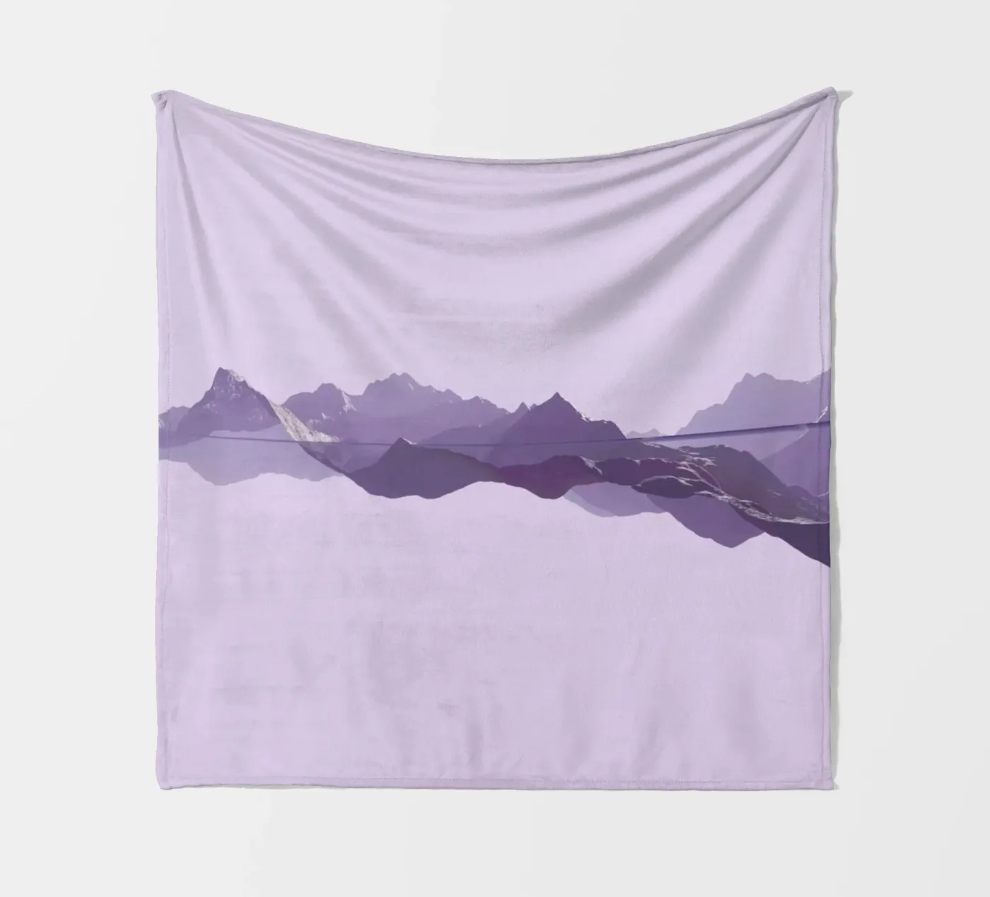 Mountains 1 Fleecedecke von Julian Wolkenstein