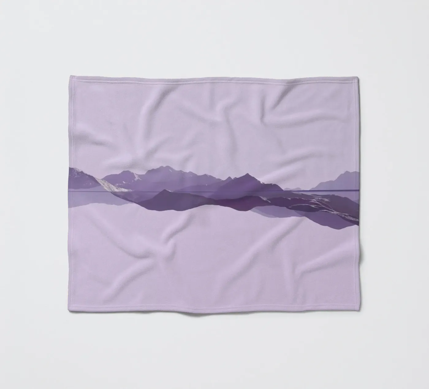 Mountains 1 Fleecedecke von Julian Wolkenstein