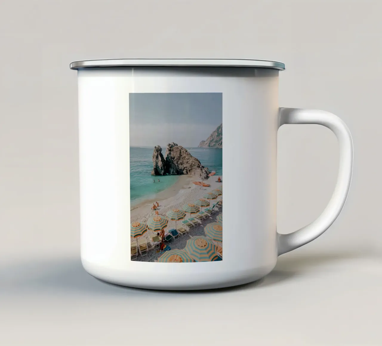 Monterosso beach, Cinque Terre Italy tazza in smalto da TheTravelClub