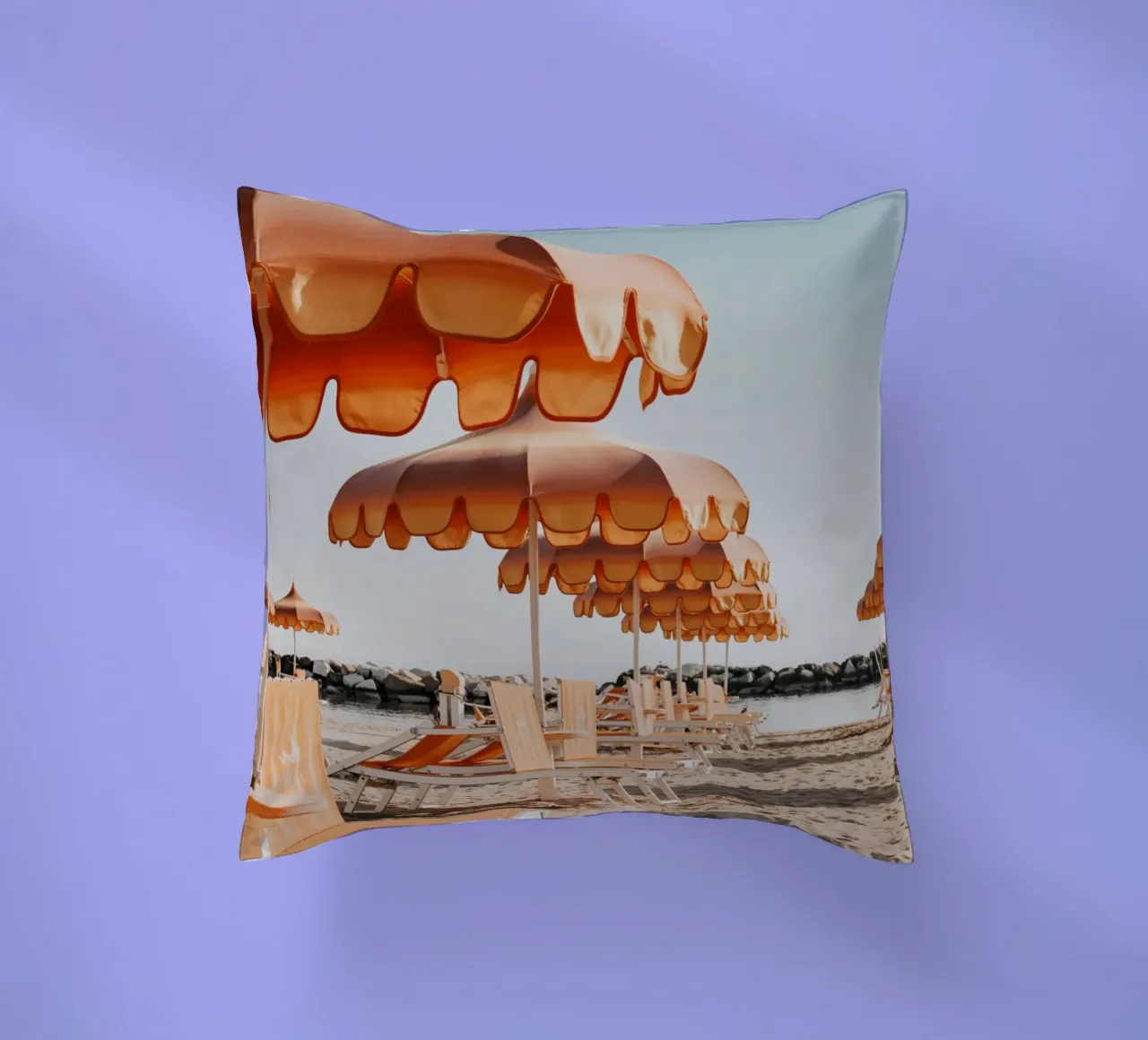 Retro Italian Beach Print, Umbrella Beach Poster cuscino da TheTravelClub
