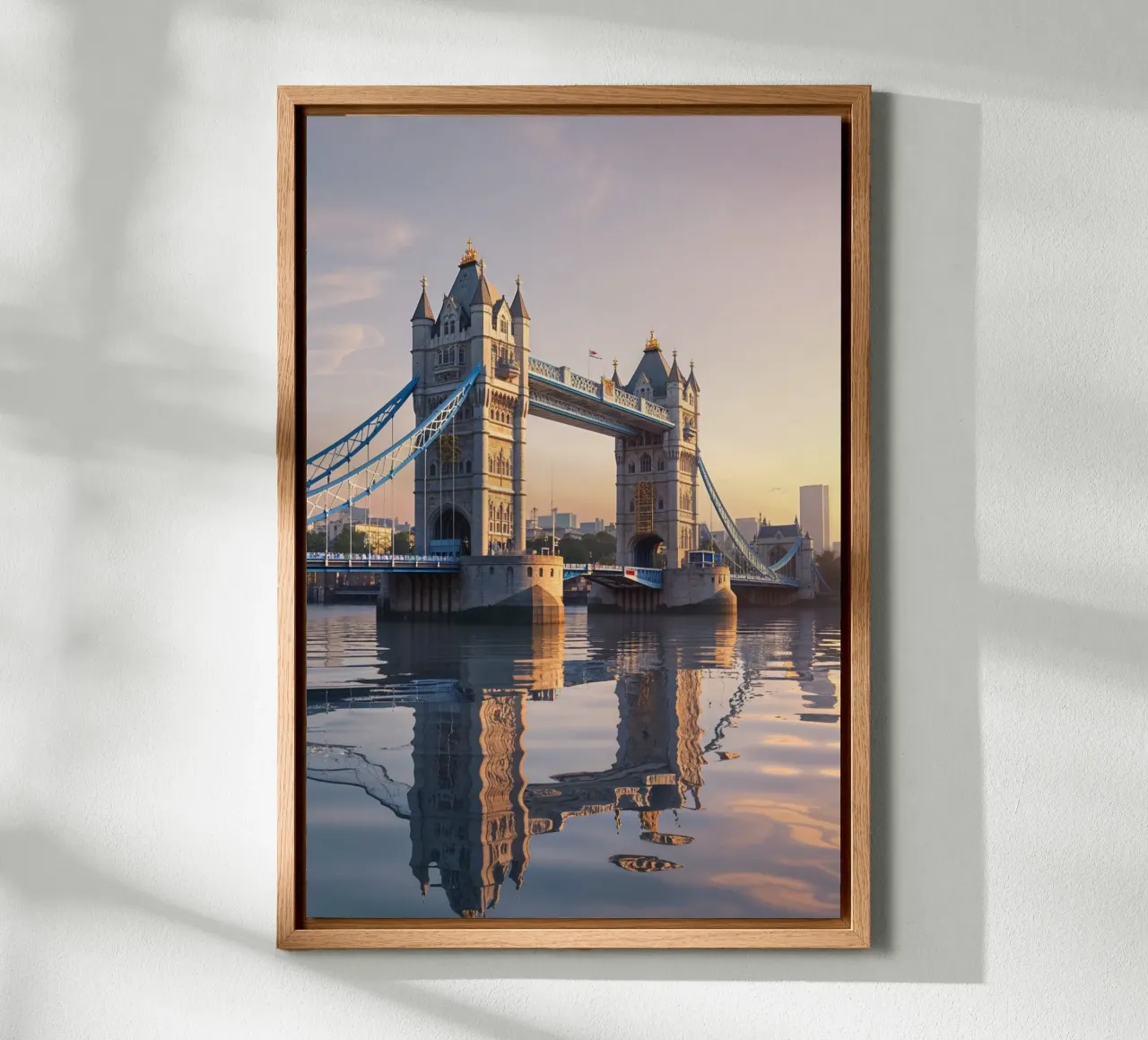 Reflections of Tower Bridge at Dusk tela da AlbertKlee