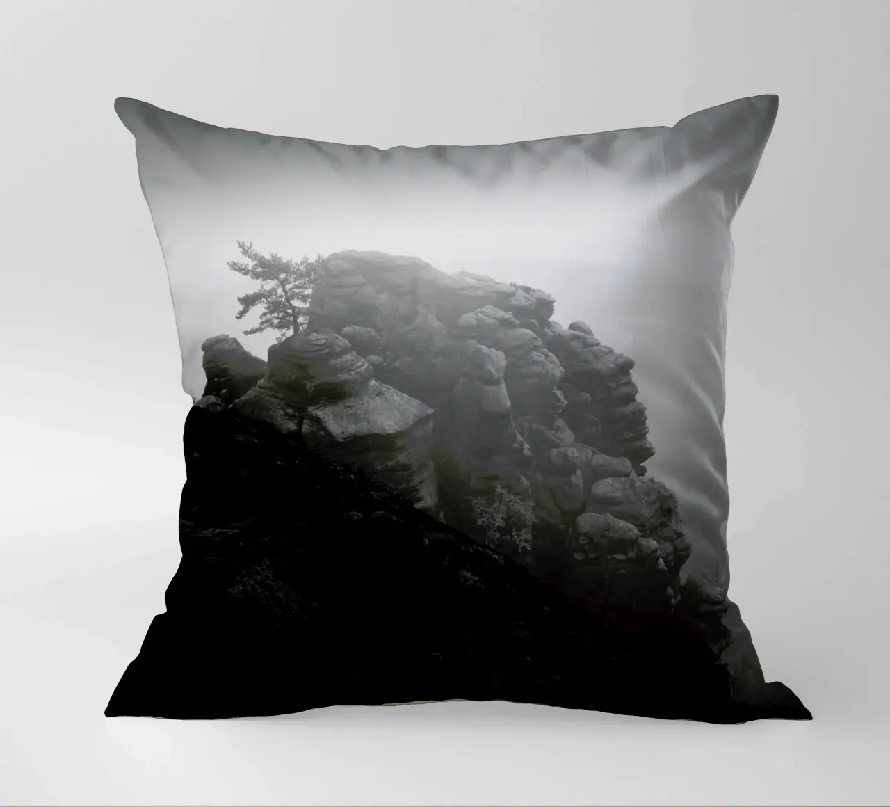 Monolith, Pfaffenstein cuscino da Håggard Photography | Ronny Behnert