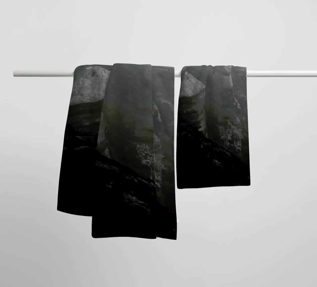 Monolith, Pfaffenstein asciugamano da bagno da Håggard Photography | Ronny Behnert