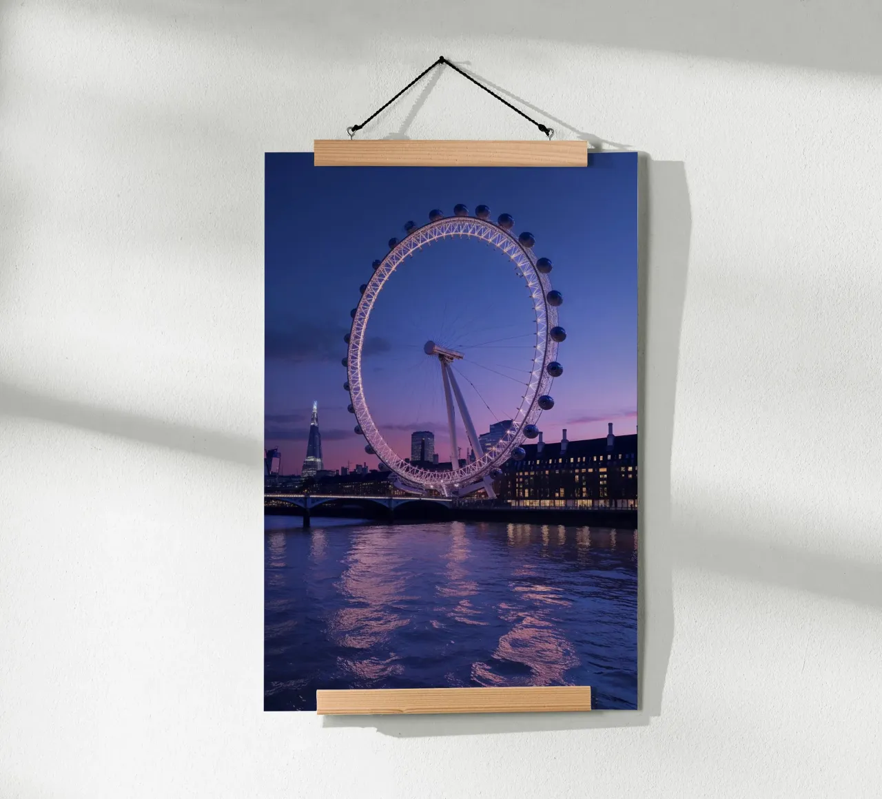 The London Eye in a Twilight Glow poster da AlbertKlee