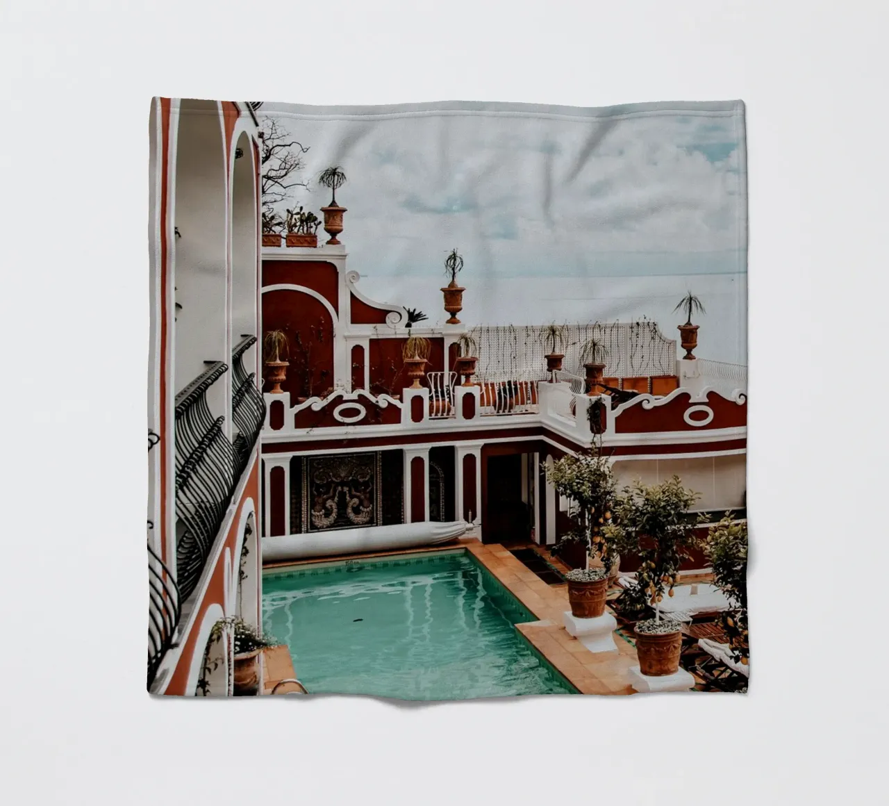 Le Sirenuse, Positano, Amalfi Coast in Italy, Travel Print coperta in pile da TheTravelClub