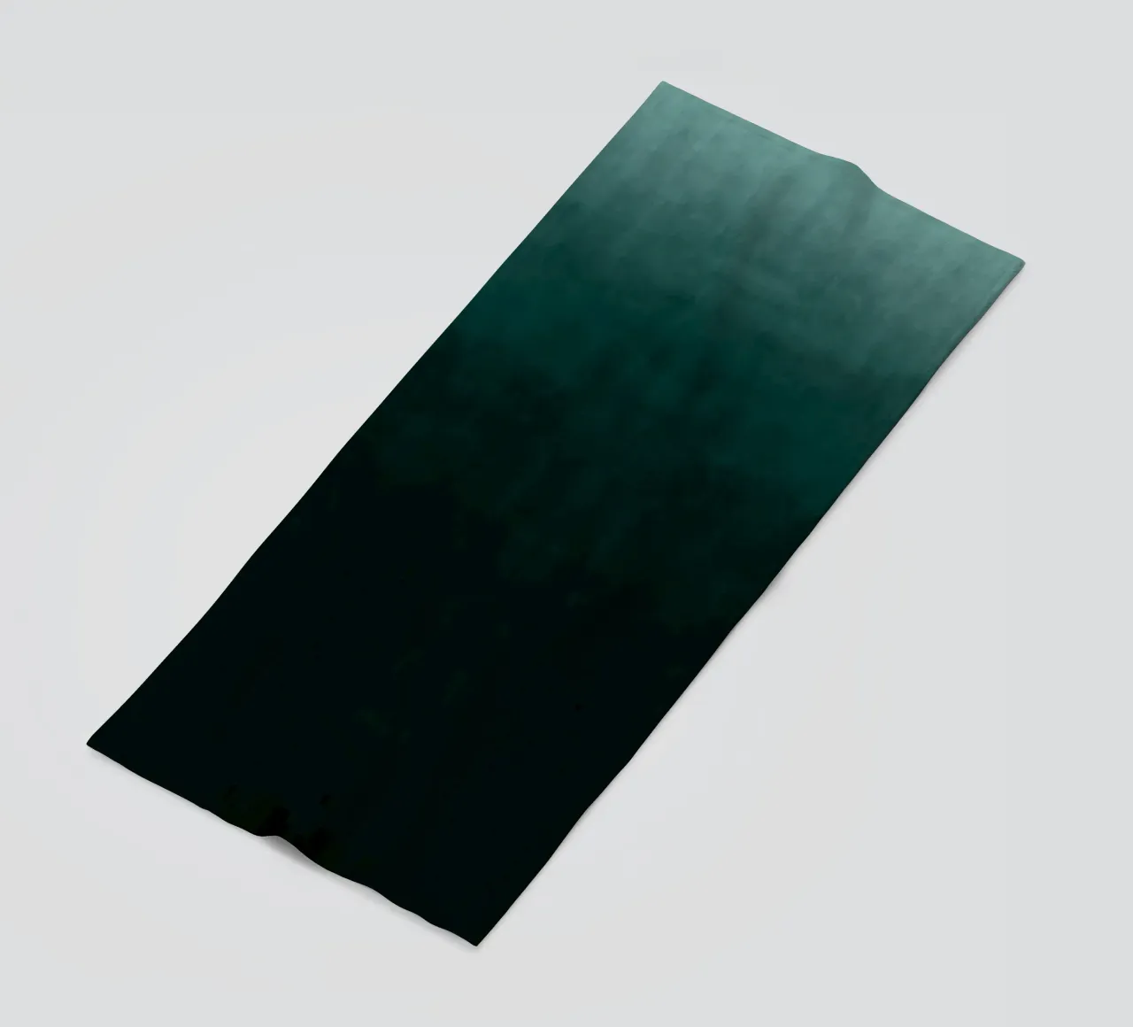 Impression d'art abstrait dégradé vert émeraude profond serviette de plage de kookiepixel