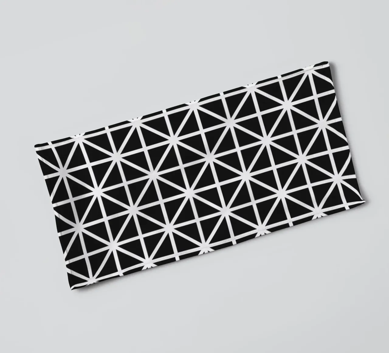 Motif quadrillé monochrome - Design géométrique minimaliste serviette de bain de kookiepixel
