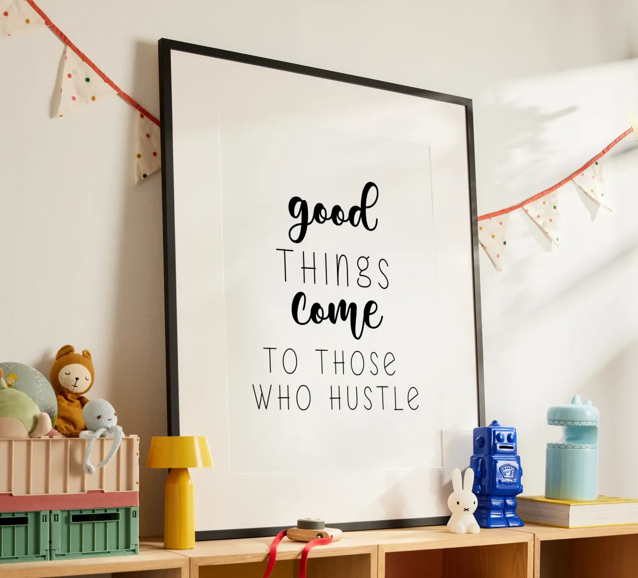 Goede Dingen Komen Voor Zij Die Druk Zijn Motiverend poster met kunststof frame van Shark Printables