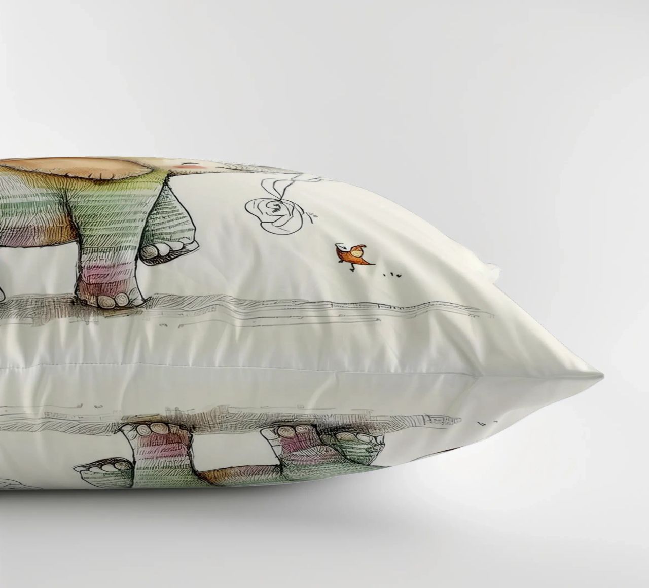 Verspielter Elefant mit Luftballon - Kinderzimmer Kunst Kissen von HoneyDesignsByK