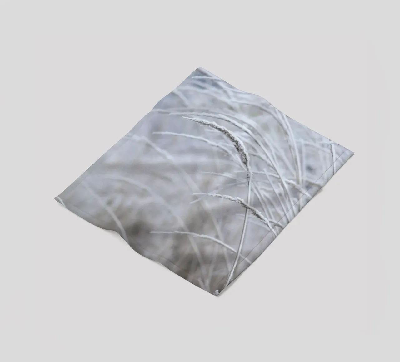 White & Calm coperta in pile da Studio Nahili