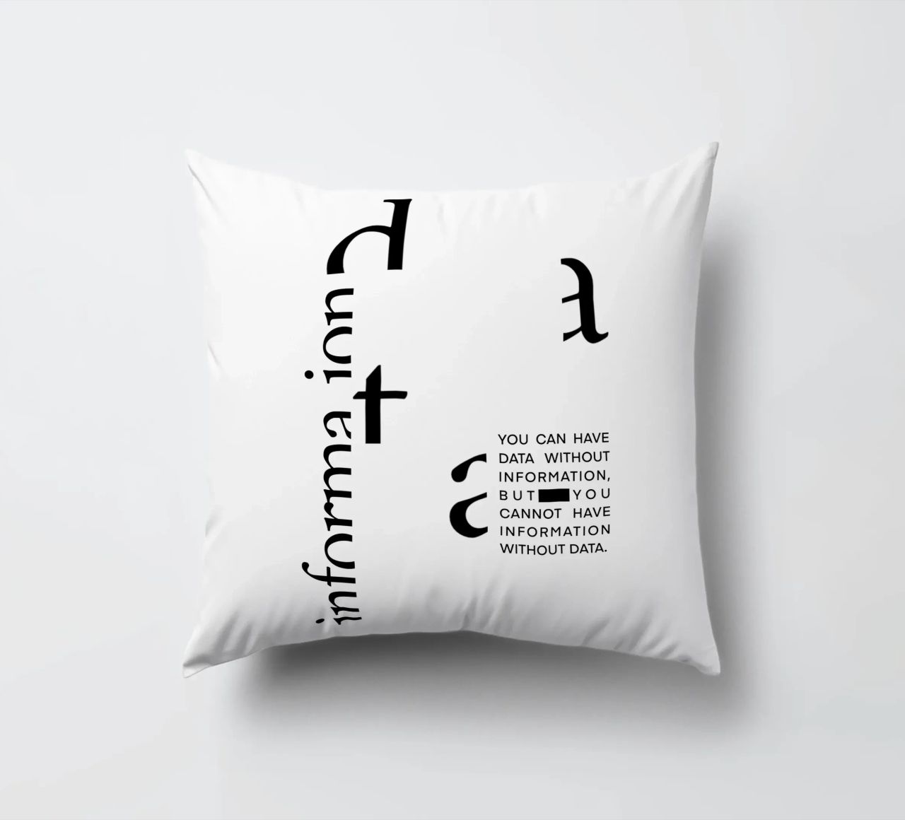 Data without information cuscino da LIMITED EDITION LETTERS