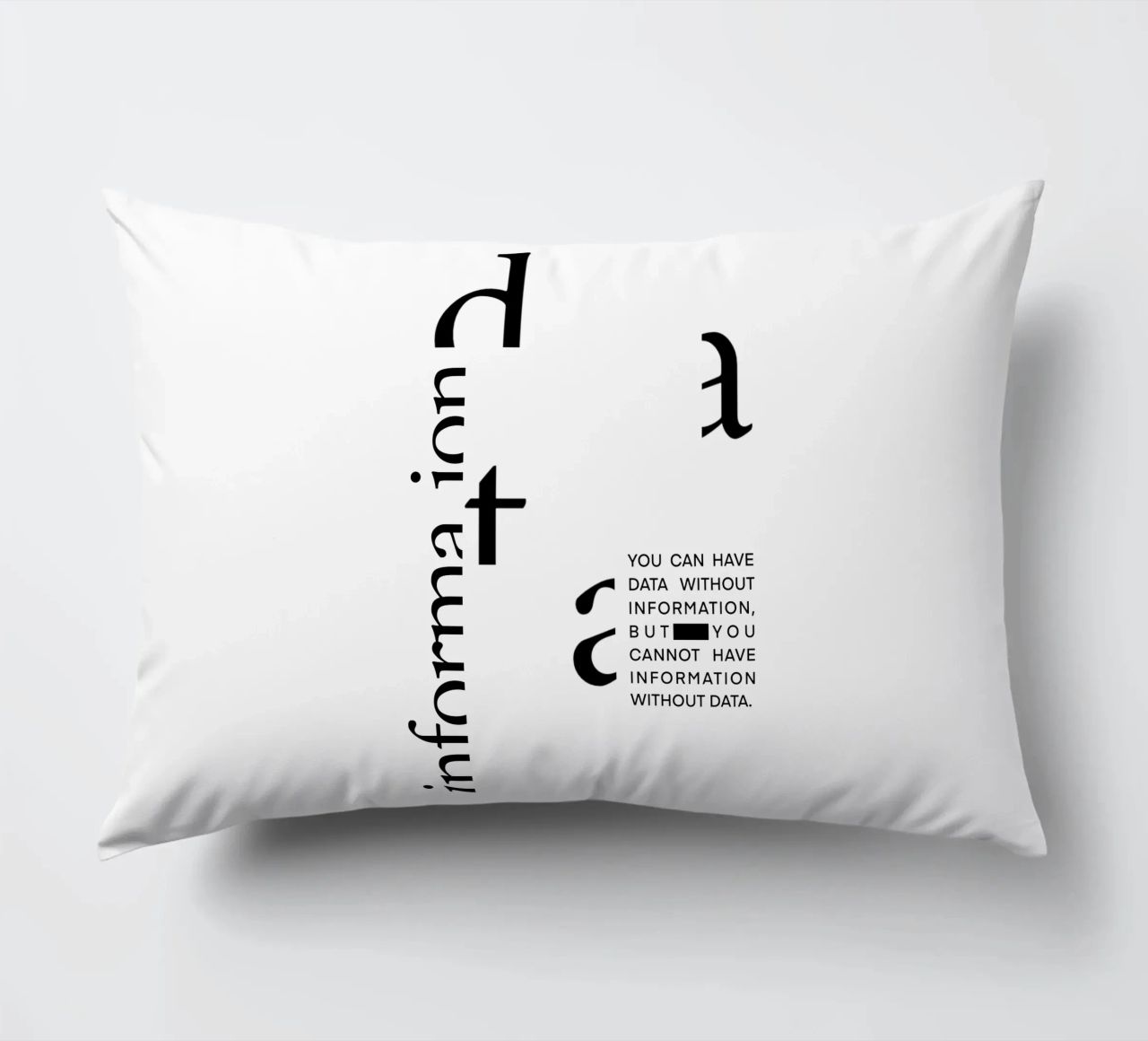 Data without information cuscino da LIMITED EDITION LETTERS