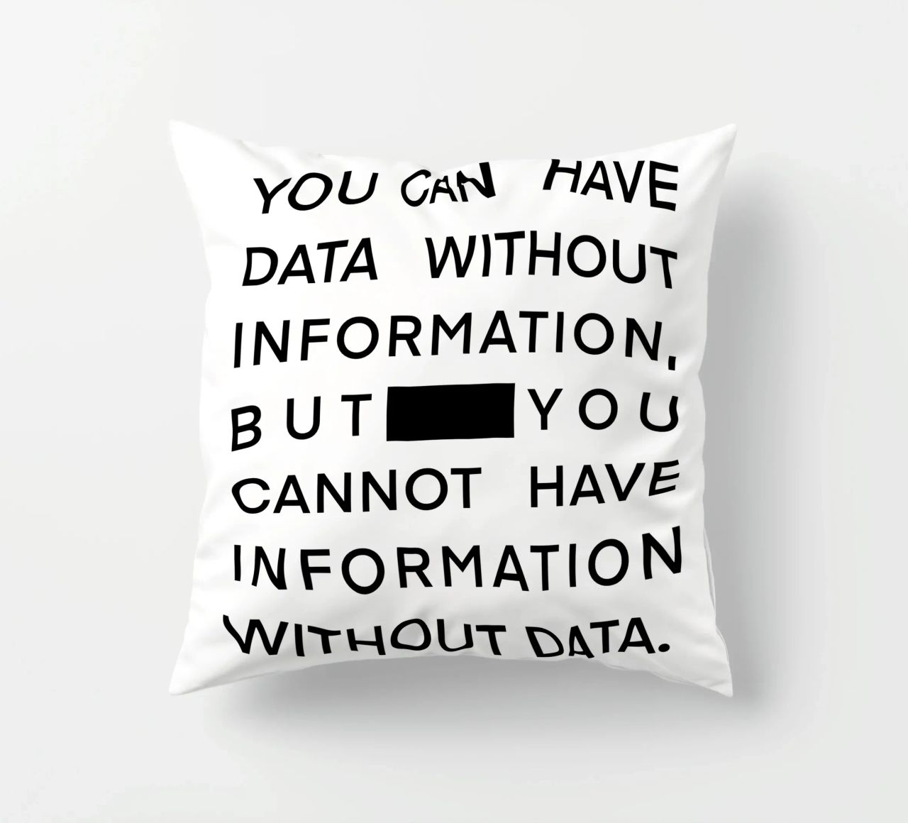 Data without information cuscino da LIMITED EDITION LETTERS