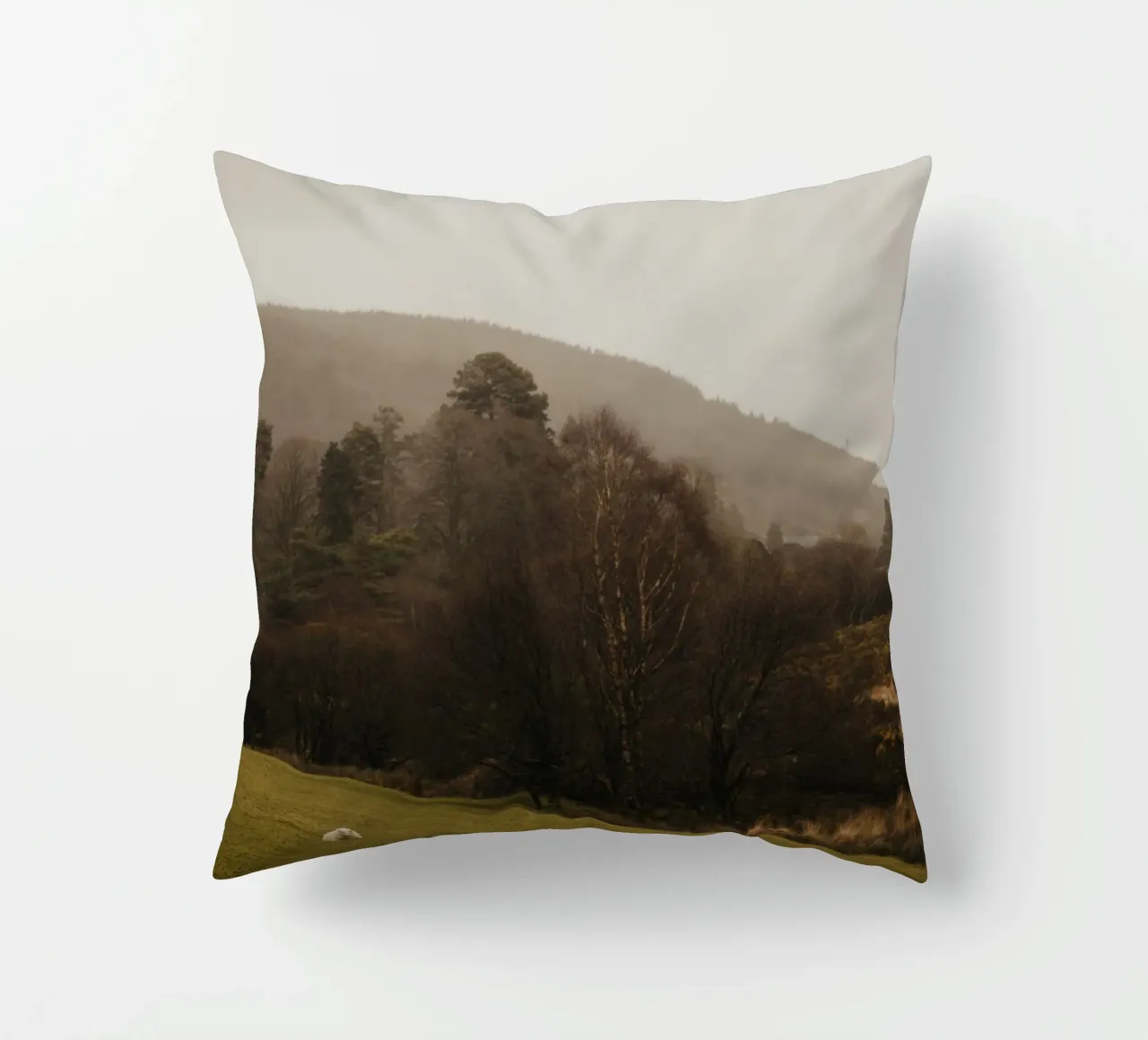 Schafe in Irland cuscino da Stina Freytag