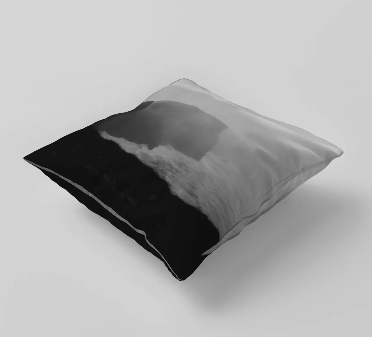 Cliffs of Moher, Irland, schwarz weiß am Abend, Querformat cuscino da Stina Freytag