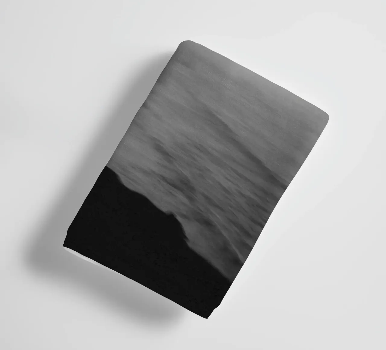 Cliffs of Moher, Irland, schwarz weiß am Abend, Hochformat asciugamano da bagno da Stina Freytag
