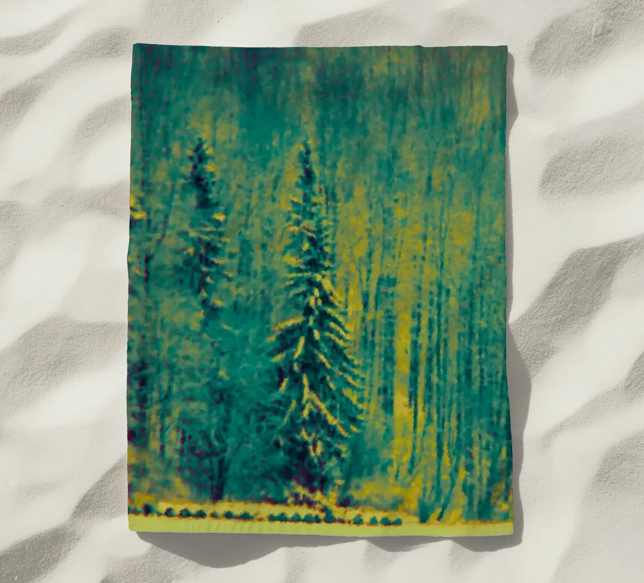 Alberi innevati nella foresta telo mare da Something for you