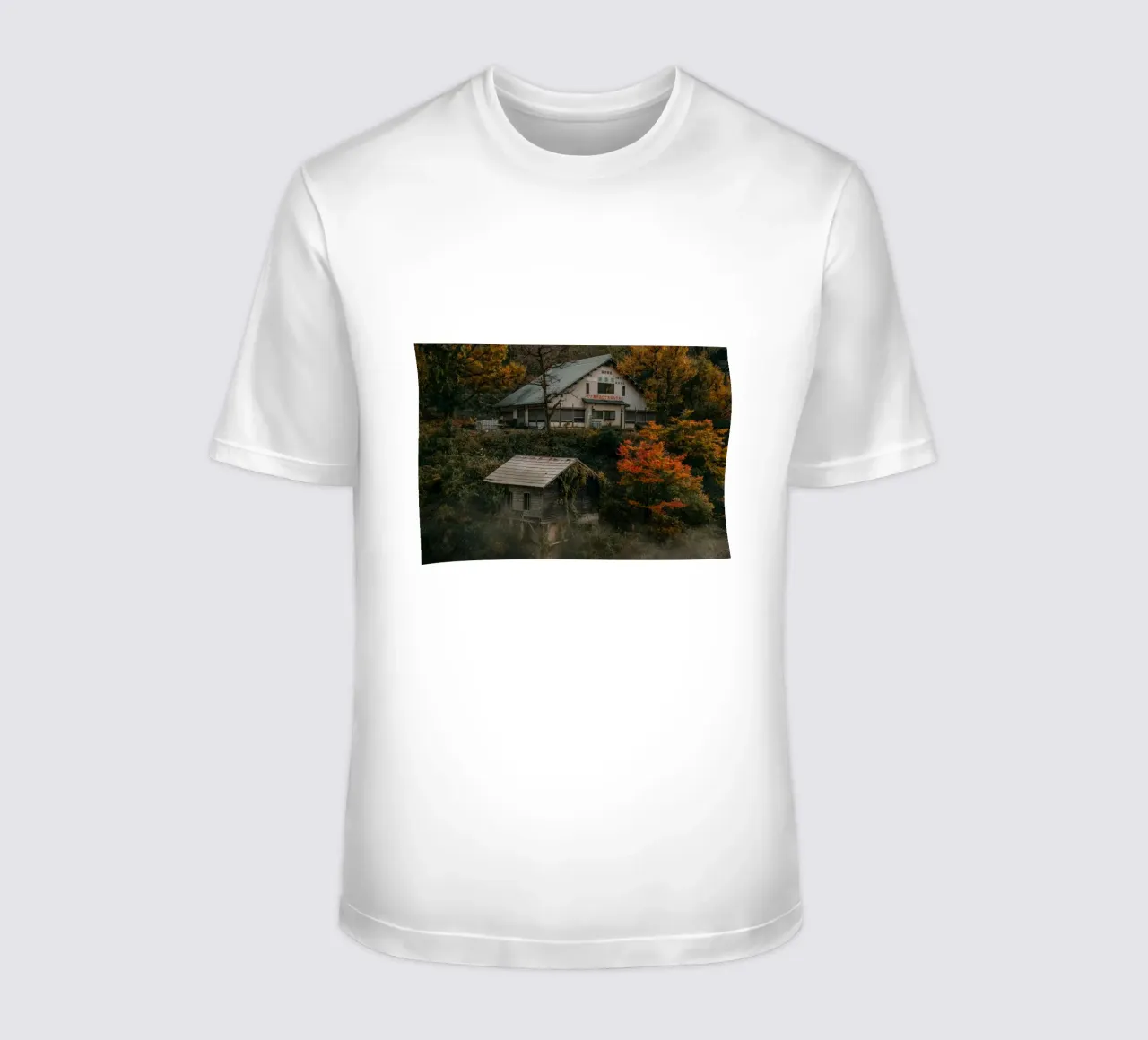 Primavera calda d'autunno a Nagano, Giappone t-shirt da Marcel Bisig