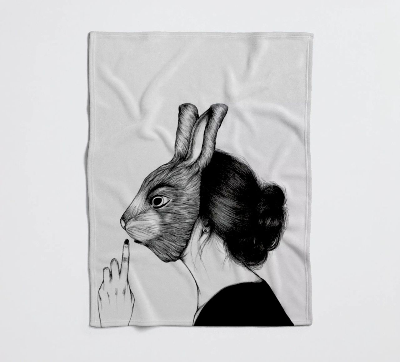 Peculiar Rabbit coperta in pile da The White Deer