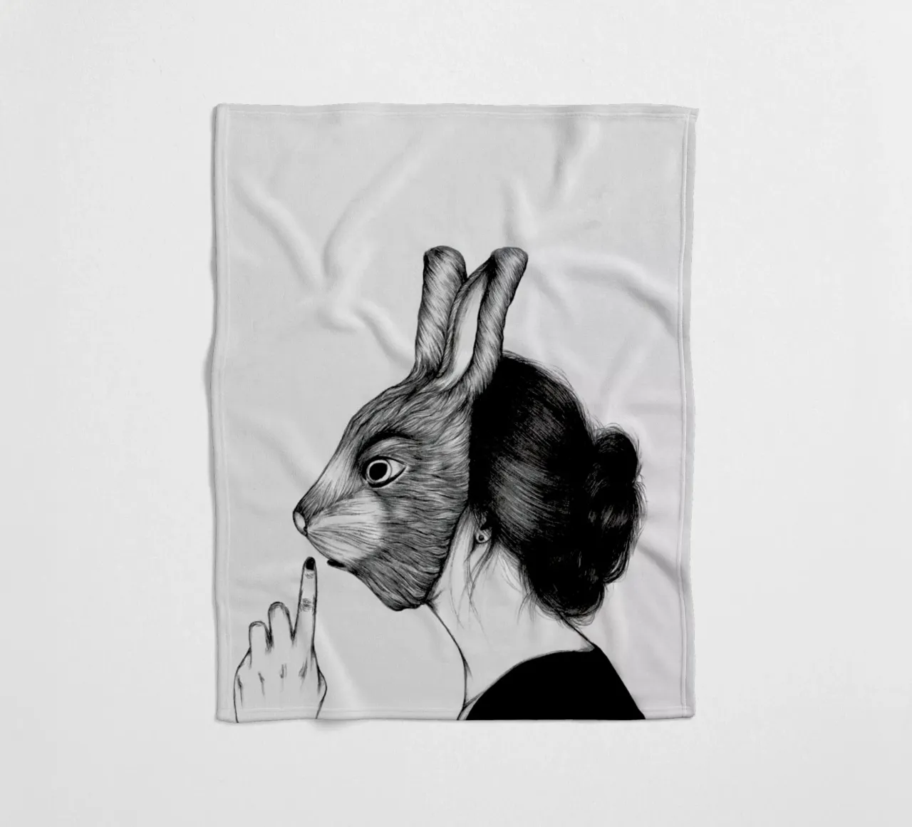 Peculiar Rabbit coperta in pile da The White Deer