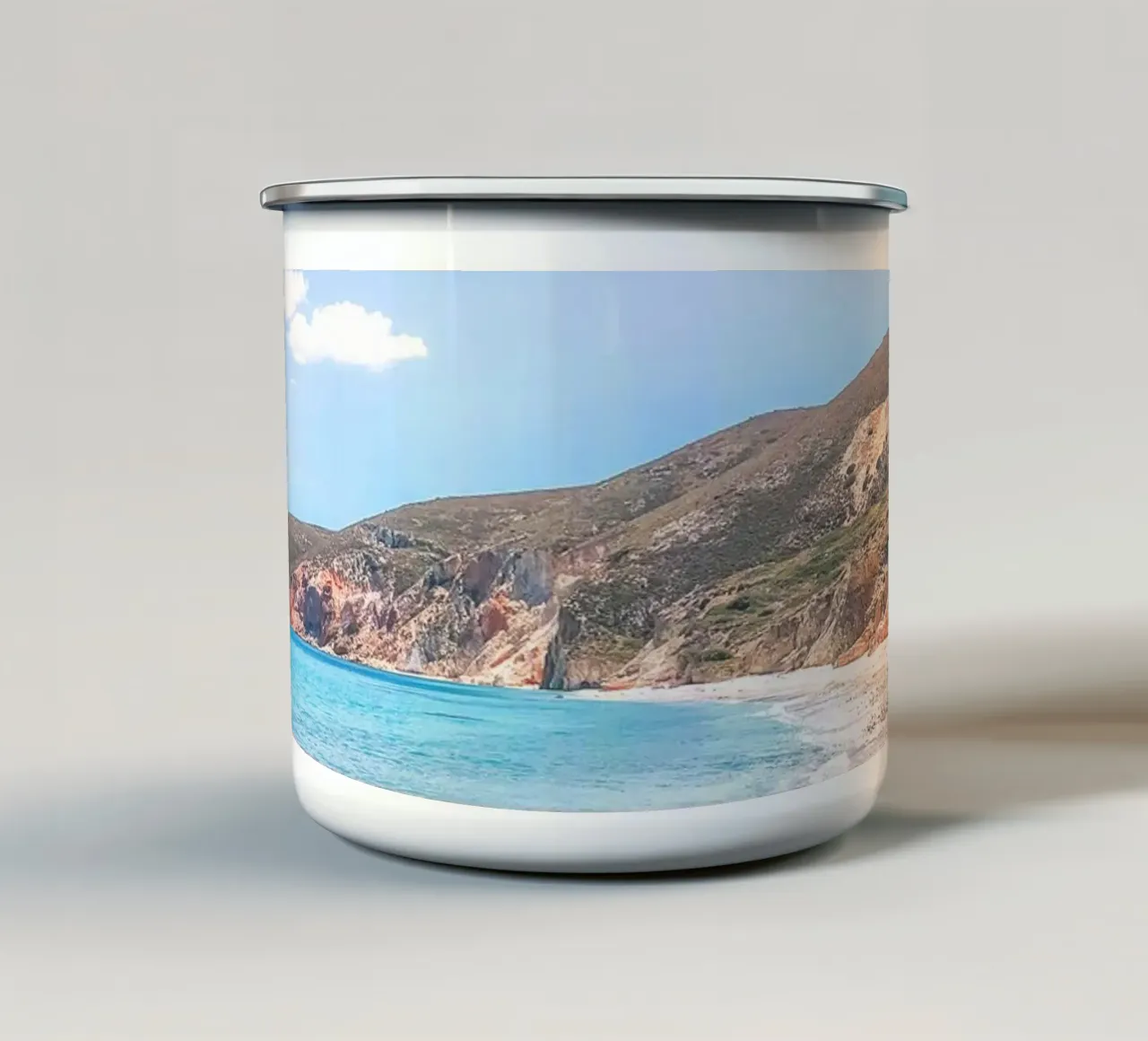 Milos, Grecia I Sogno della spiaggia deserta paradiso delle Cicladi tazza in smalto da Julie Travel Photography