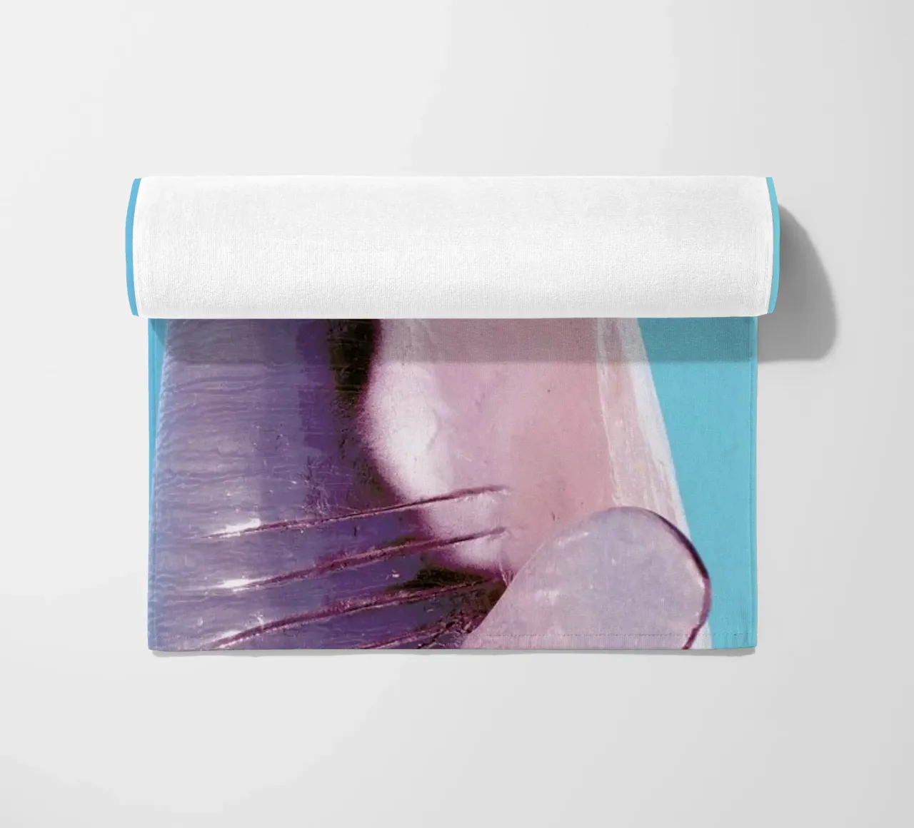 Attack! Blue strandhanddoek van Ballack Art House