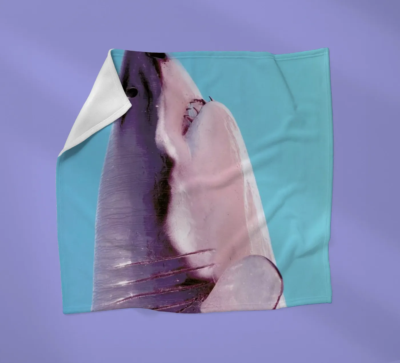 Attack! Blue Fleecedecke von Ballack Art House