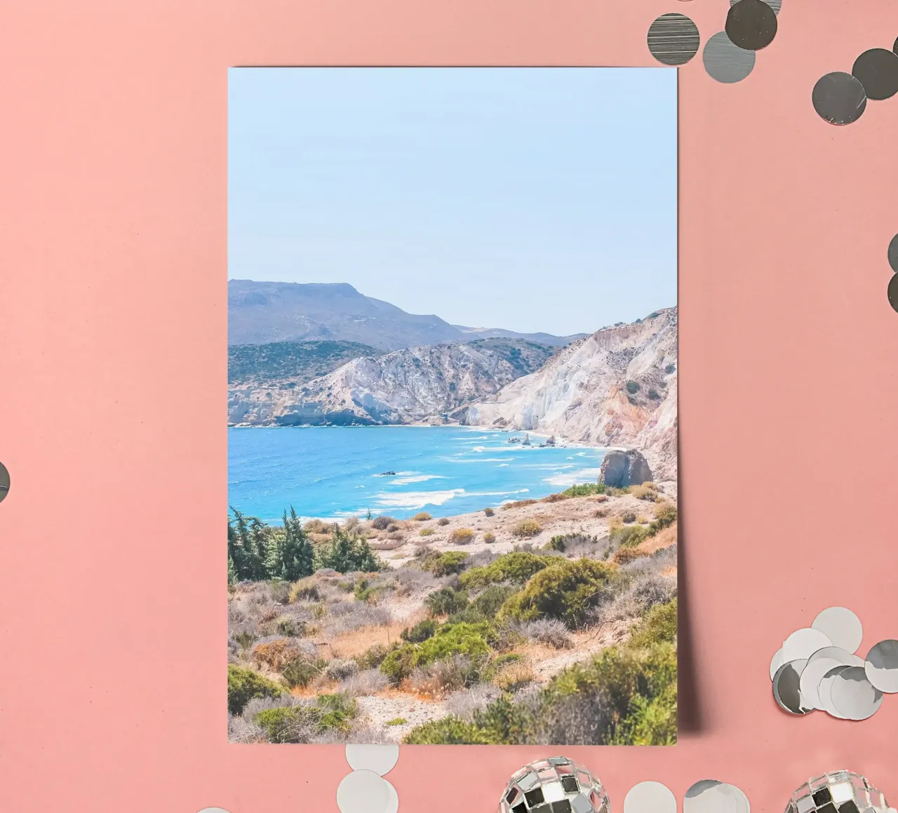 Milos, Grecia I Spiaggia selvaggia e bohémien di Tsigrado foglio adesivo da Julie Travel Photography