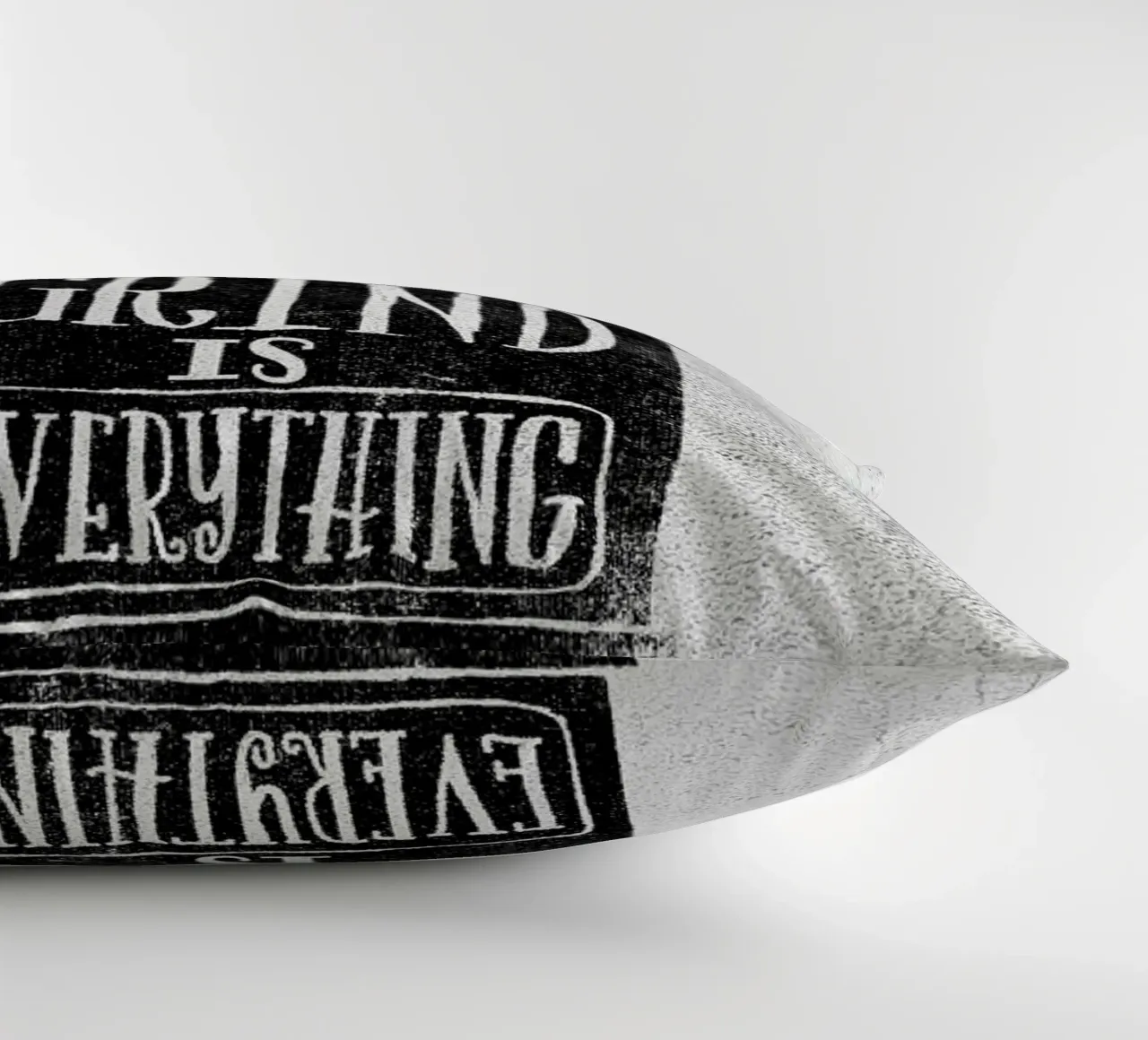 Grind cuscino da Matthew Taylor Wilson