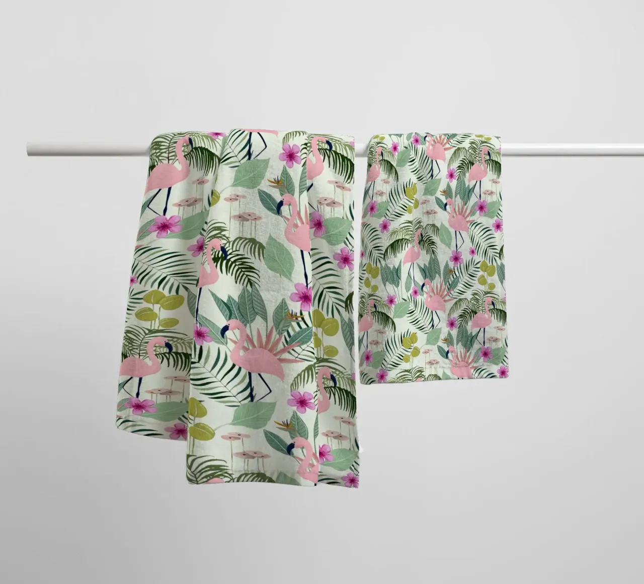 Fantom Fifi Art - Flamingo Muster Lime asciugamano da bagno da The Artcircle