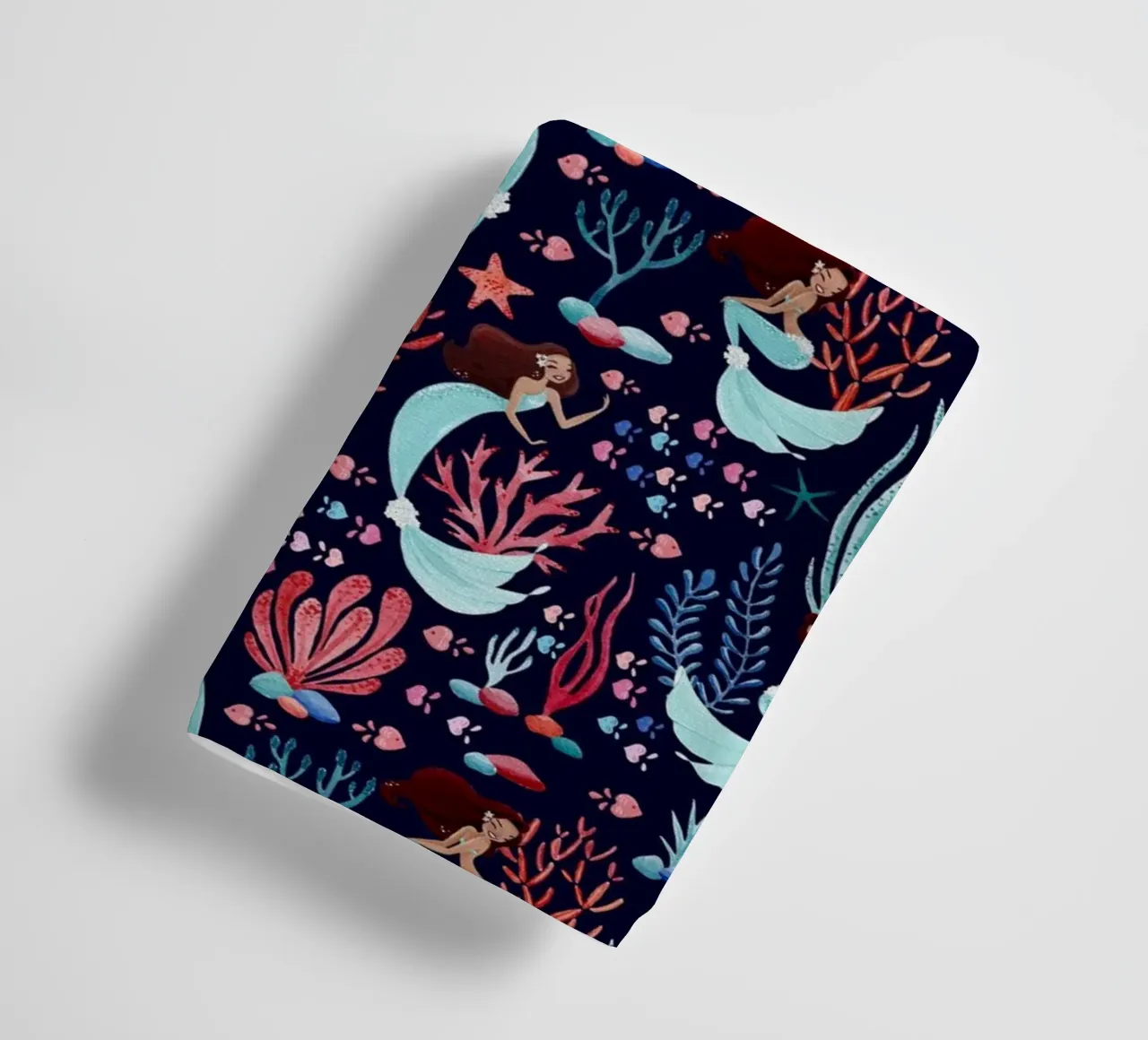 Fantom Fifi Art - Meerjungfrauen Muster Navy asciugamano da bagno da The Artcircle