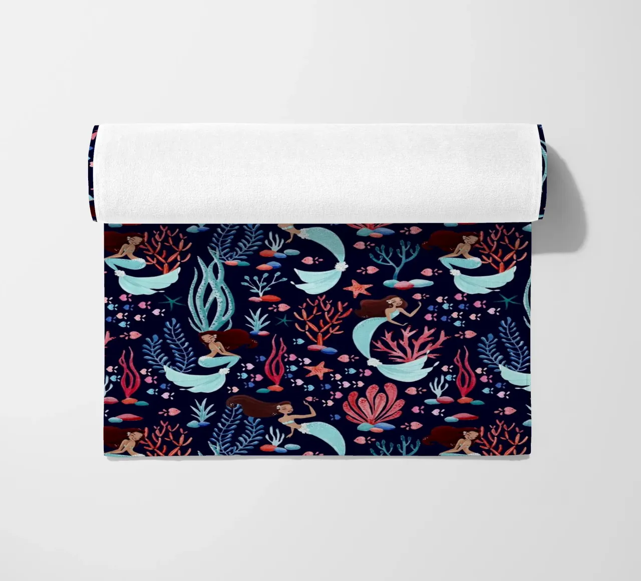 Fantom Fifi Art - Meerjungfrauen Muster Navy telo mare da The Artcircle