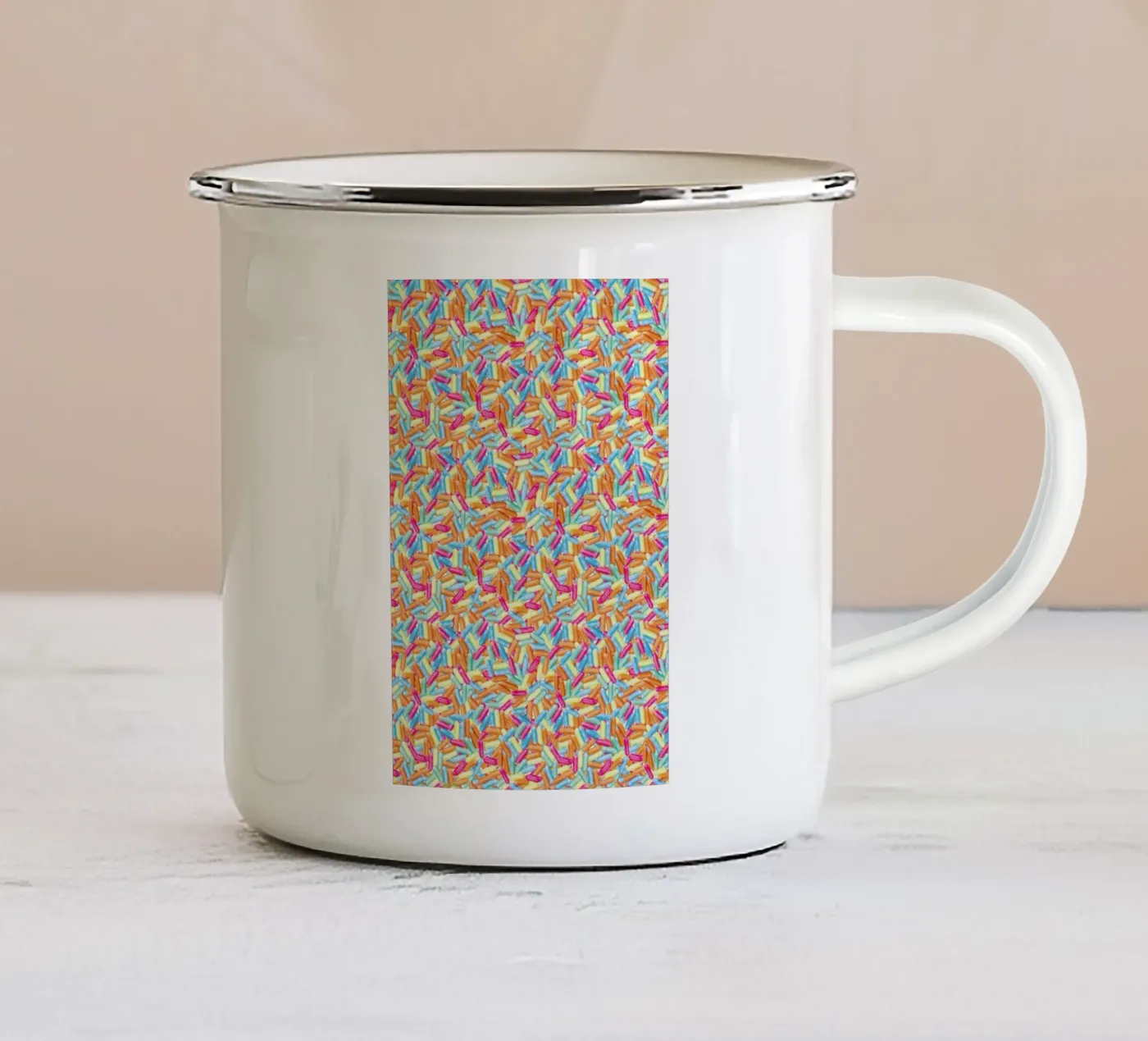 Candy emaille mok van Curious Collections by Marielle Leenders