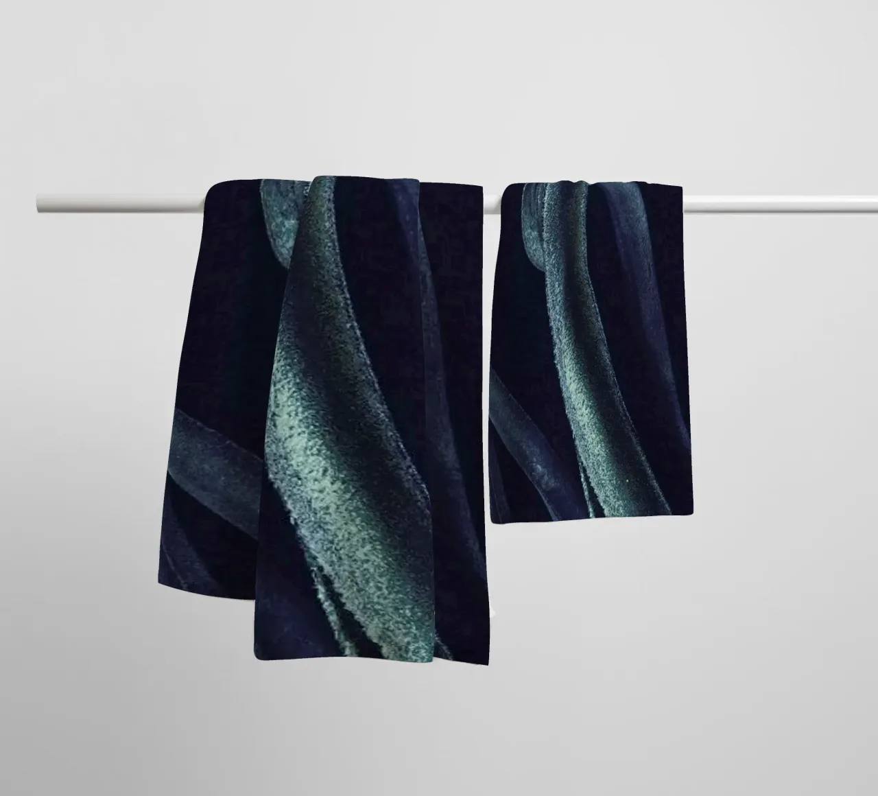 The Curve towel by Pale Grain