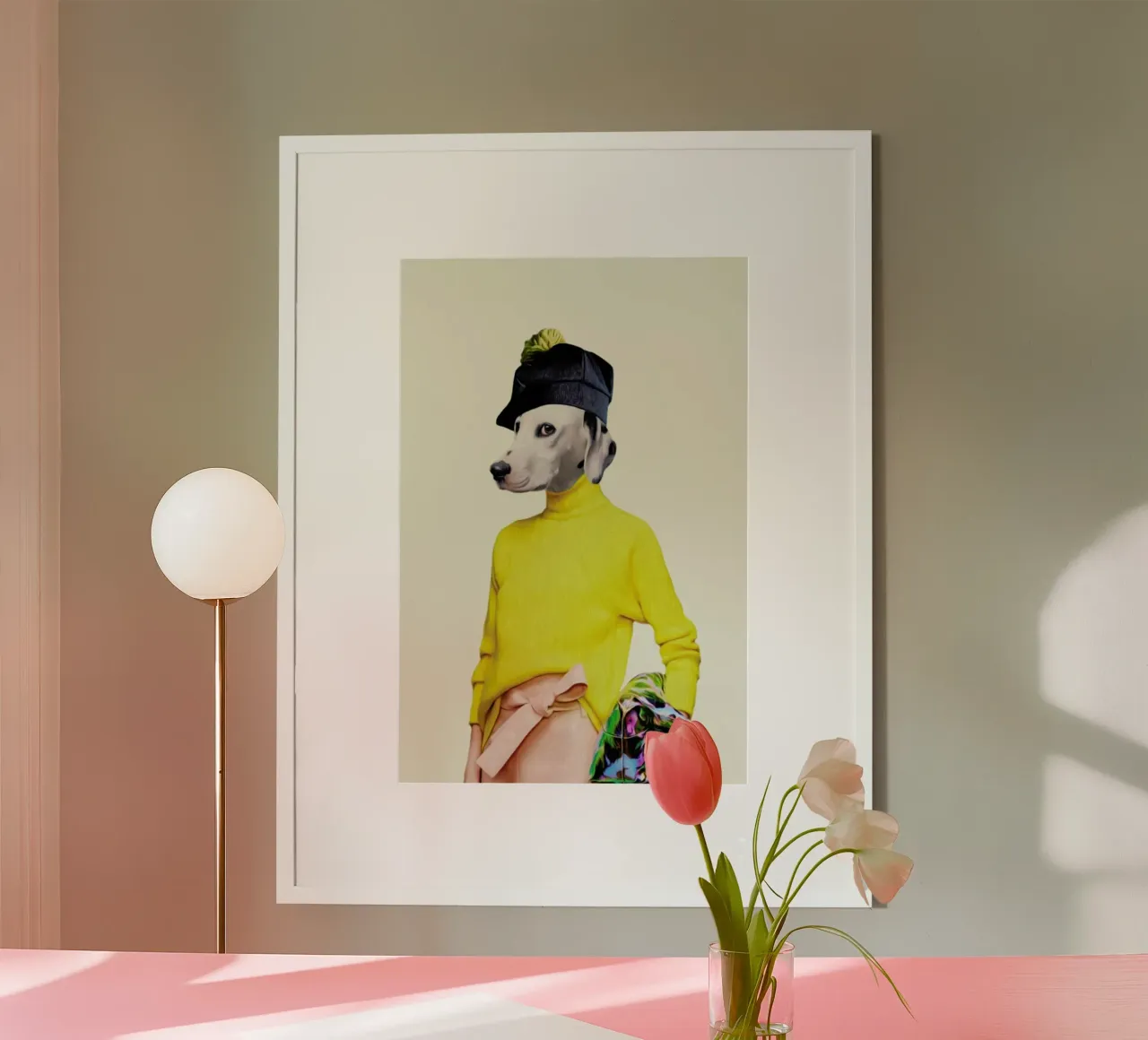 Miss Suspect poster con telaio in legno da Mrs. Pepper's Designs