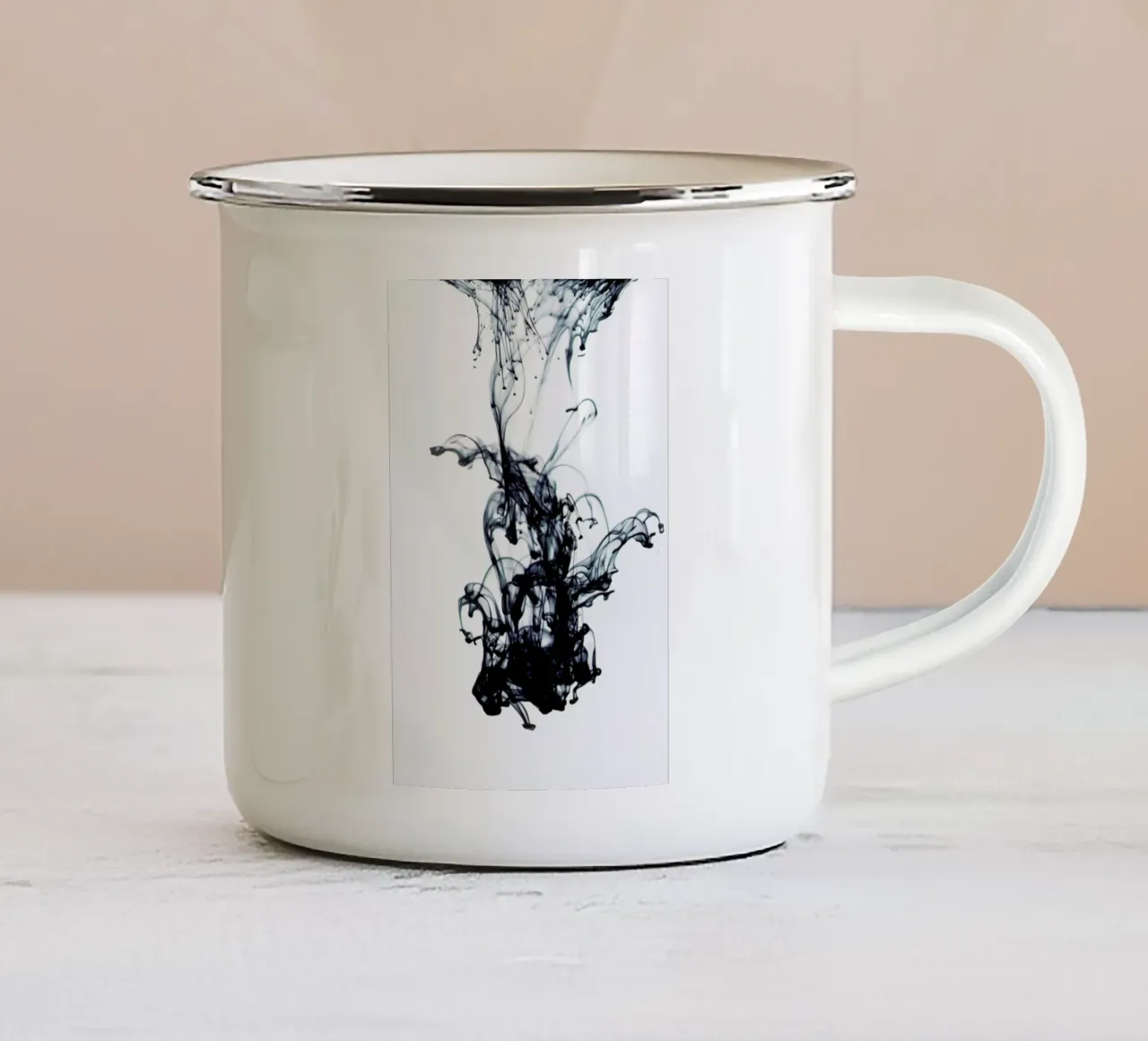 Sudden Movement tazza in smalto da Studio Nahili
