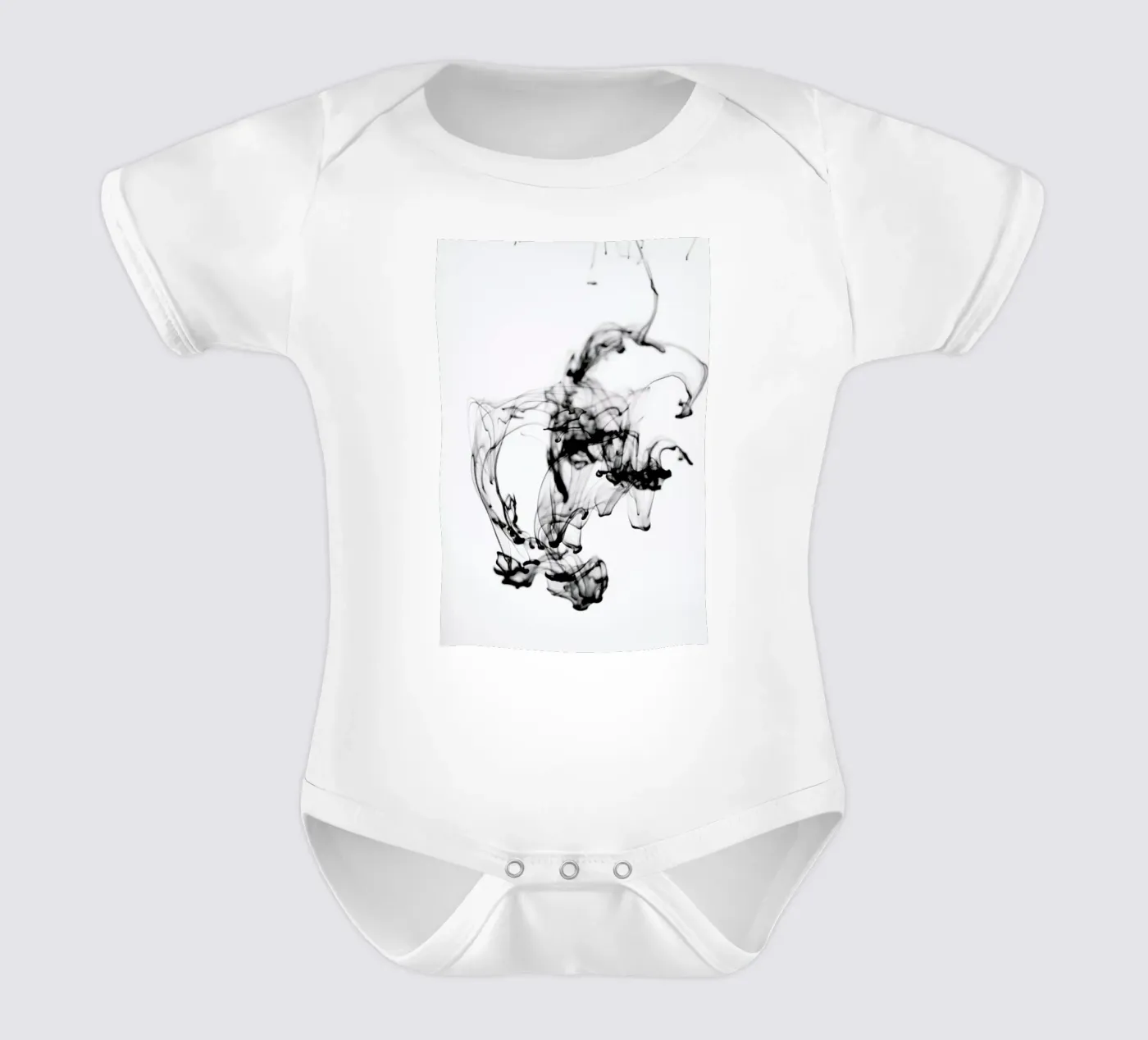 Smooth Movement short-sleeve baby romper by Studio Nahili