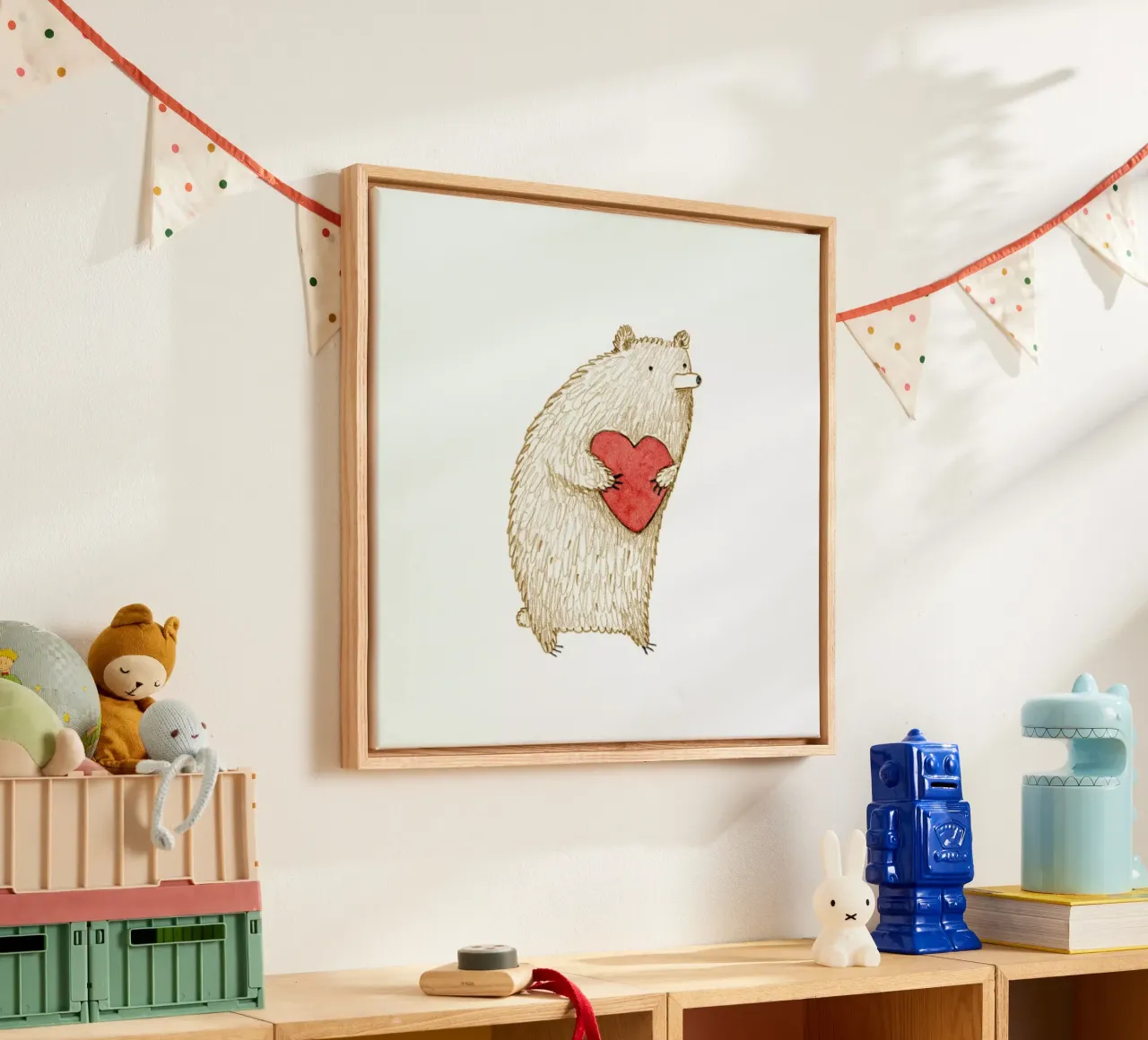 Bear With Heart tela con Cornice a cassetta da Sophie Corrigan