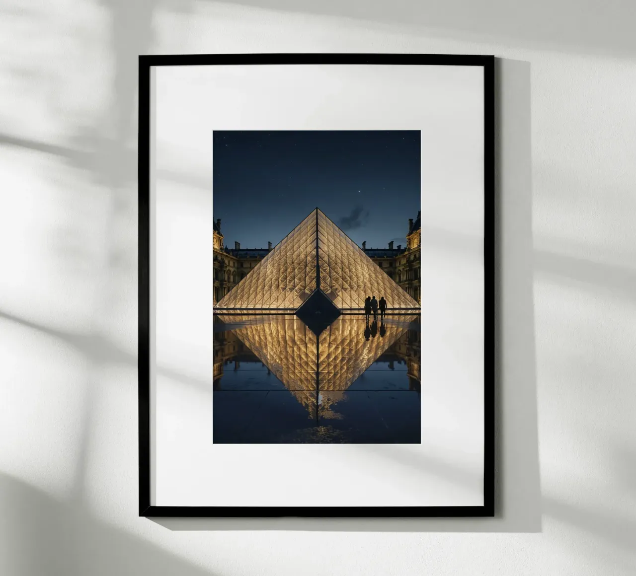 Louvre Pyramid Under Starry Skies poster da AlbertKlee