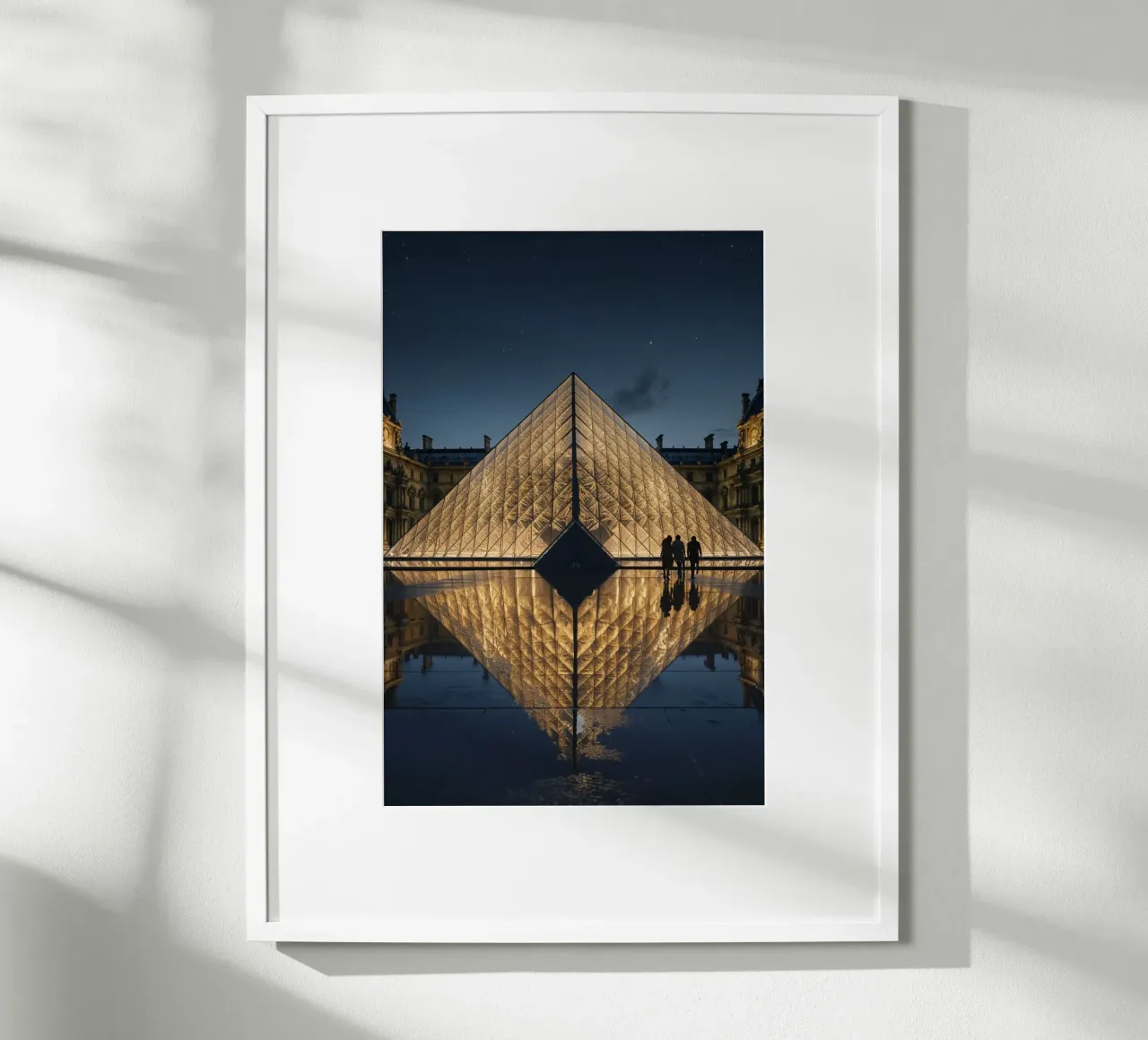 Louvre Pyramid Under Starry Skies poster da AlbertKlee